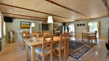 Coffee/tea maker, electric kettle