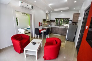 Panoramic Villa, 1 Bedroom, Private Pool, Ocean View | Living area - Moulin Kann Villas (Mahé Island)