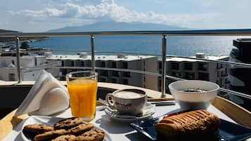Petit déjeuner buffet compris tous les jours