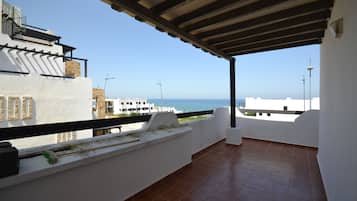 Apartment | Terrace/patio