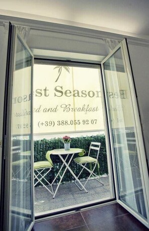 Interior - Best Season (Reggio Calabria)