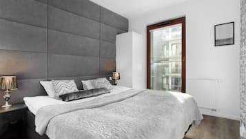Premium Studio Suite | 1 bedroom, free WiFi, bed sheets