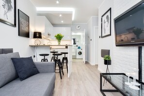 Apartment, 1 Schlafzimmer (Femme I ) | 1 Schlafzimmer, kostenloses WLAN, Bettwäsche
