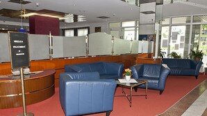Lobby sitting area - Hotel Falkenstein (Falkenstein/Vogtl)