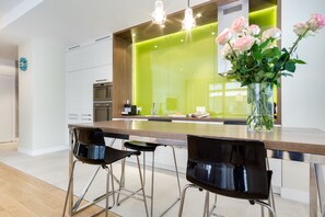 Deluxe Apartment, 1 Bedroom | Living area