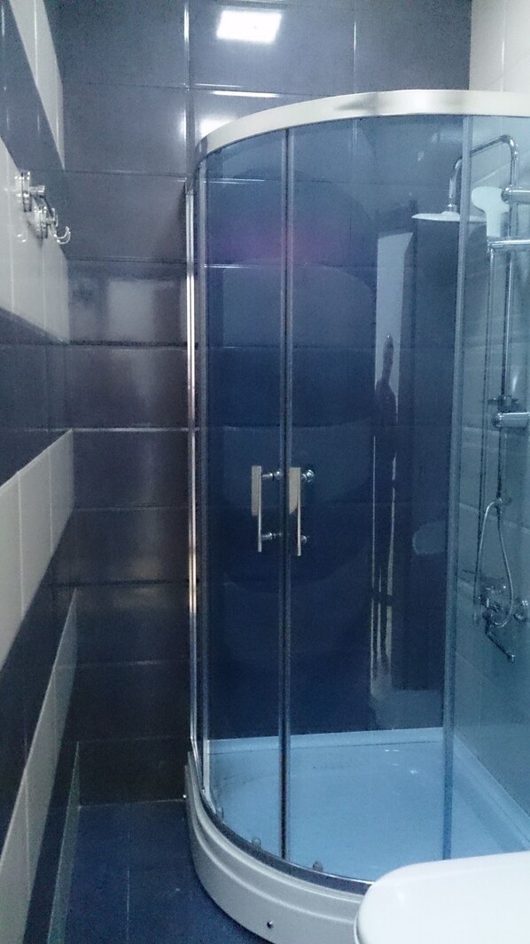 Quarto casal standard (N4) | Chuveiro