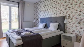 Classic Double Room | Premium bedding, blackout drapes, iron/ironing board, free WiFi