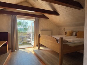 Deluxe Double Room | Premium bedding, blackout drapes, iron/ironing board, free WiFi - Hensbacka Hotell (Munkedal)