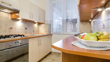 Apartment | Private kitchen | Fridge, oven, stovetop, dishwasher