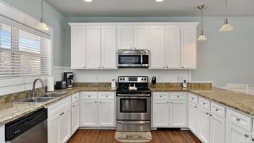 Luxury Condo, 2 Bedrooms | Private kitchen | Full-sized fridge, microwave, oven, stovetop