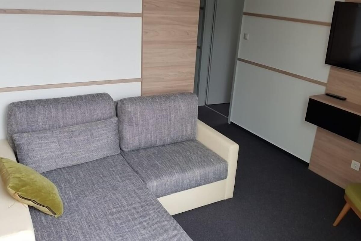 family room | living area | flat-screen tv