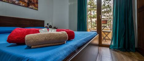 2 slaapkamers, luxe beddengoed, donsdekens