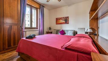 2 slaapkamers, luxe beddengoed, donzen dekbedden