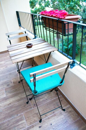 2 bedrooms, premium bedding, down duvets, memory-foam beds - B&B Selvarossa (Bologna)