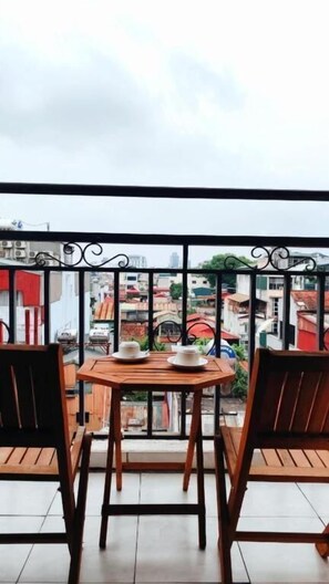 屋外ダイニングエリア