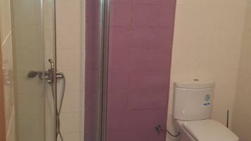 Apartemen, 3 kamar tidur | Shower kamar mandi