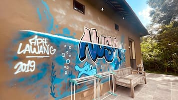 Deluxe közös hálóterem | Ingyenes wifi és ágynemű