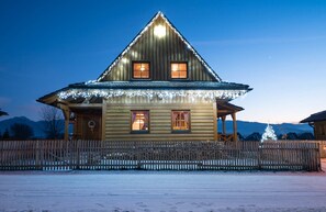 Front of property – evening/night - Liptovske chaty (Liptovsky Trnovec)