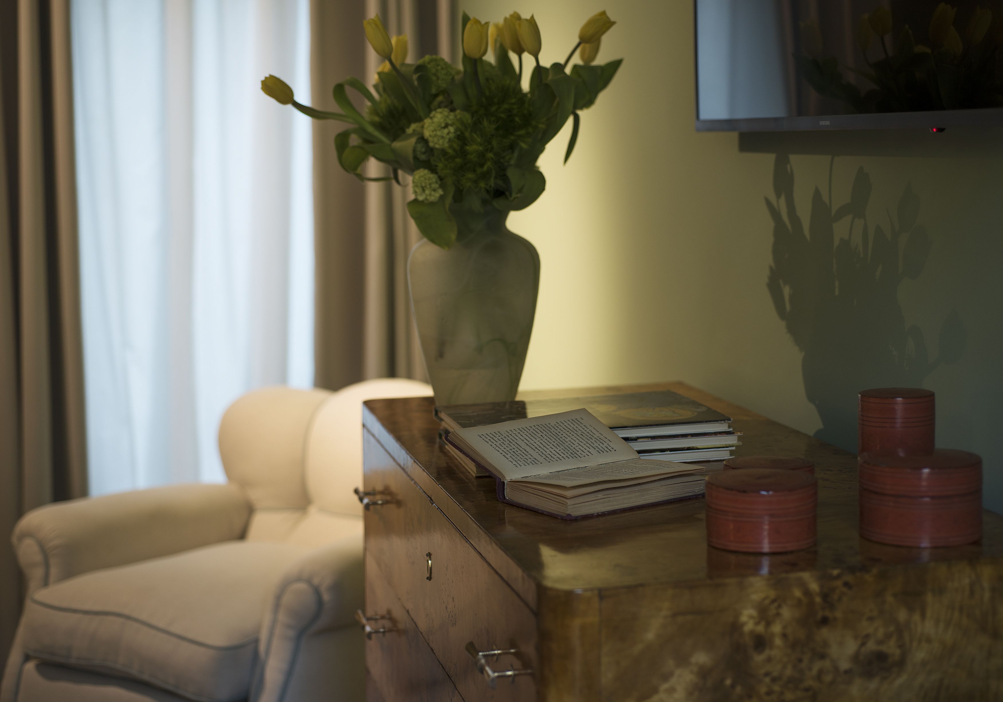 superior double room (internal view) | 1 bedroom, minibar, in-room safe, individually decorated