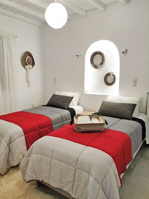 House, 2 Bedrooms, Sea View