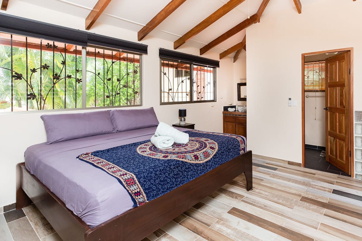 Junior Suite | 1 bedroom, premium bedding, minibar, in-room safe
