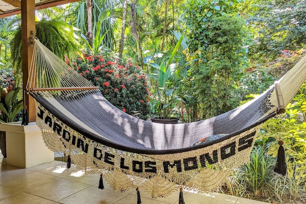 Double Room, 1 King Bed, Patio | Garden view