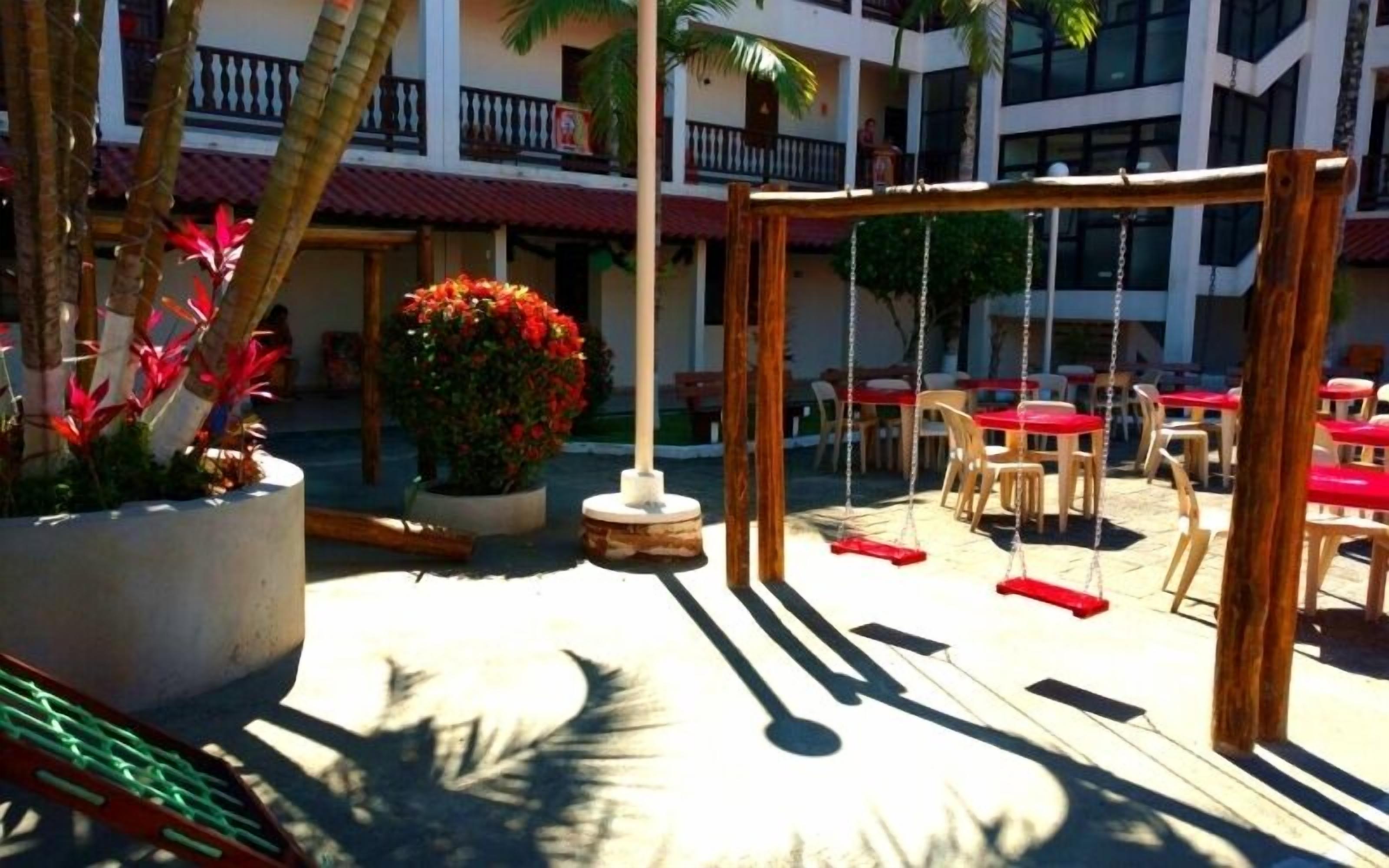 children’s play area – outdoor