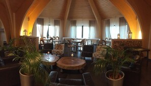 Breakfast, lunch, dinner served; local cuisine  - IL Rifugio dell'aquila (Ventasso)