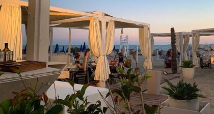 Regina-Elena, panoraamanäköala merelle - huoneisto meren rannalla