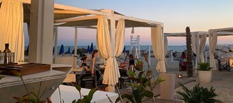 Regina-Elena, panoramautsikt över havet - lÀgenhet vid havet