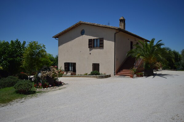 Exterior - Residenza Cardinal Girolamo Di Moncelli (Montefalco)