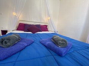 Desk, iron/ironing board, free WiFi, bed sheets - Avra Boutique (Corfu)