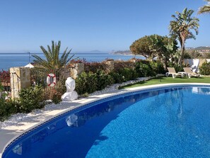 Piscine extérieure