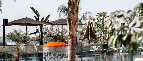 季節性室外泳池