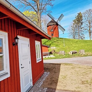 Front of property - Korskullens Camping Stugor & Cafe (Soderkoping)