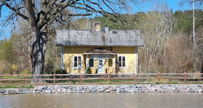 Skeppsdockans Camping & Vandrarhem
