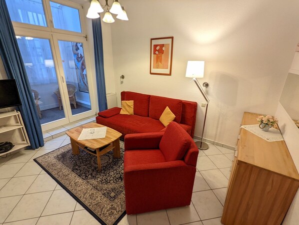 TV - Holiday apartment 03 - Apartments Haus Eintracht / J. u.G. Gottschalk GbR (Sellin)
