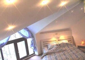 Apartment (Duplex) | Seterika/papan seterika, Wi-fi percuma, cadar katil 