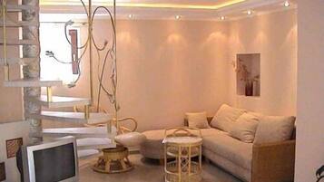 Apartment (Duplex) | Living room | Flat-screen TV