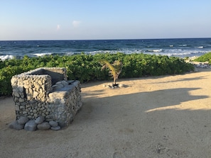 Am Strand, Liegestühle, Strandtücher