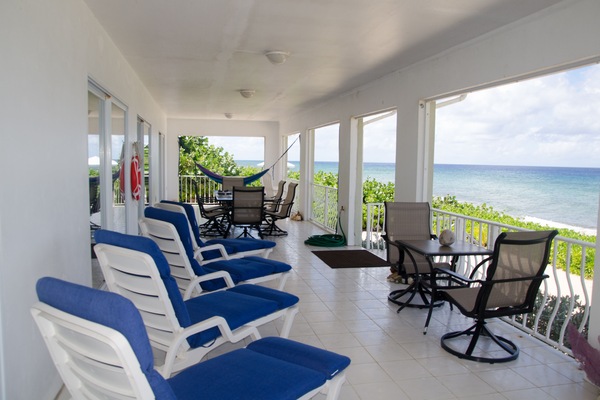 Oceanfront private home! Amazing Views! Dive, snorkel, kayak, hammocks, relax!