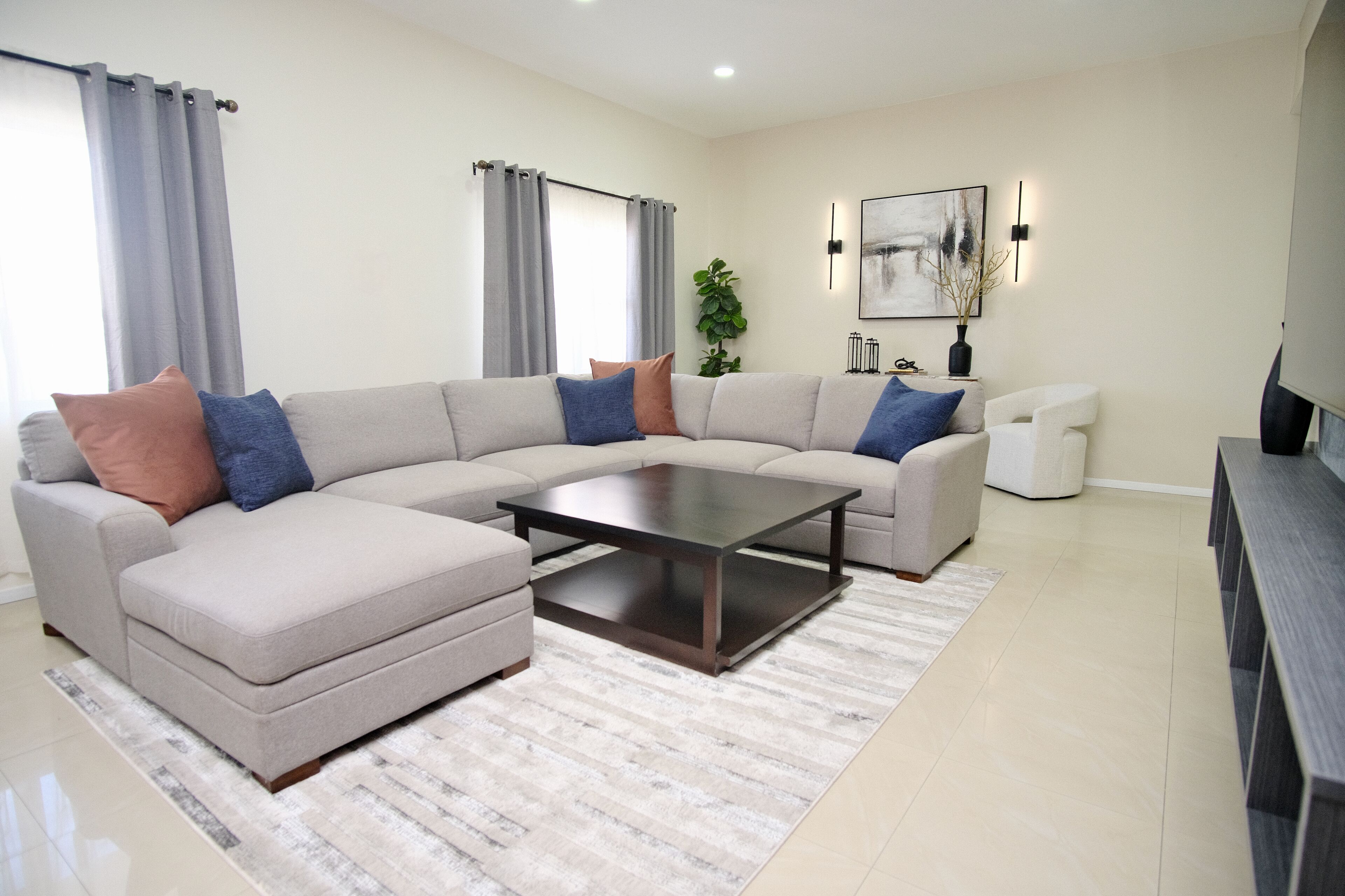 Apartament de luxe, 3 dormitoris (402) | Sala d'estar | Televisor de pantalla plana i Netflix 