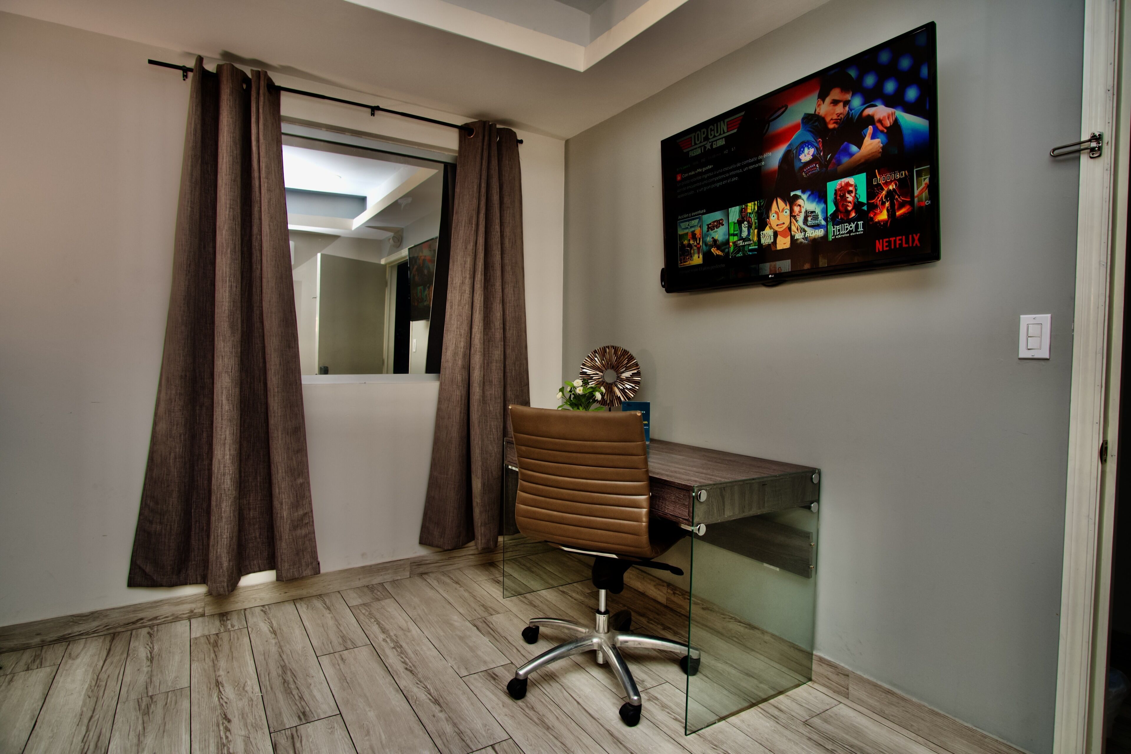 1 bedroom, individually decorated, individually furnished, desk