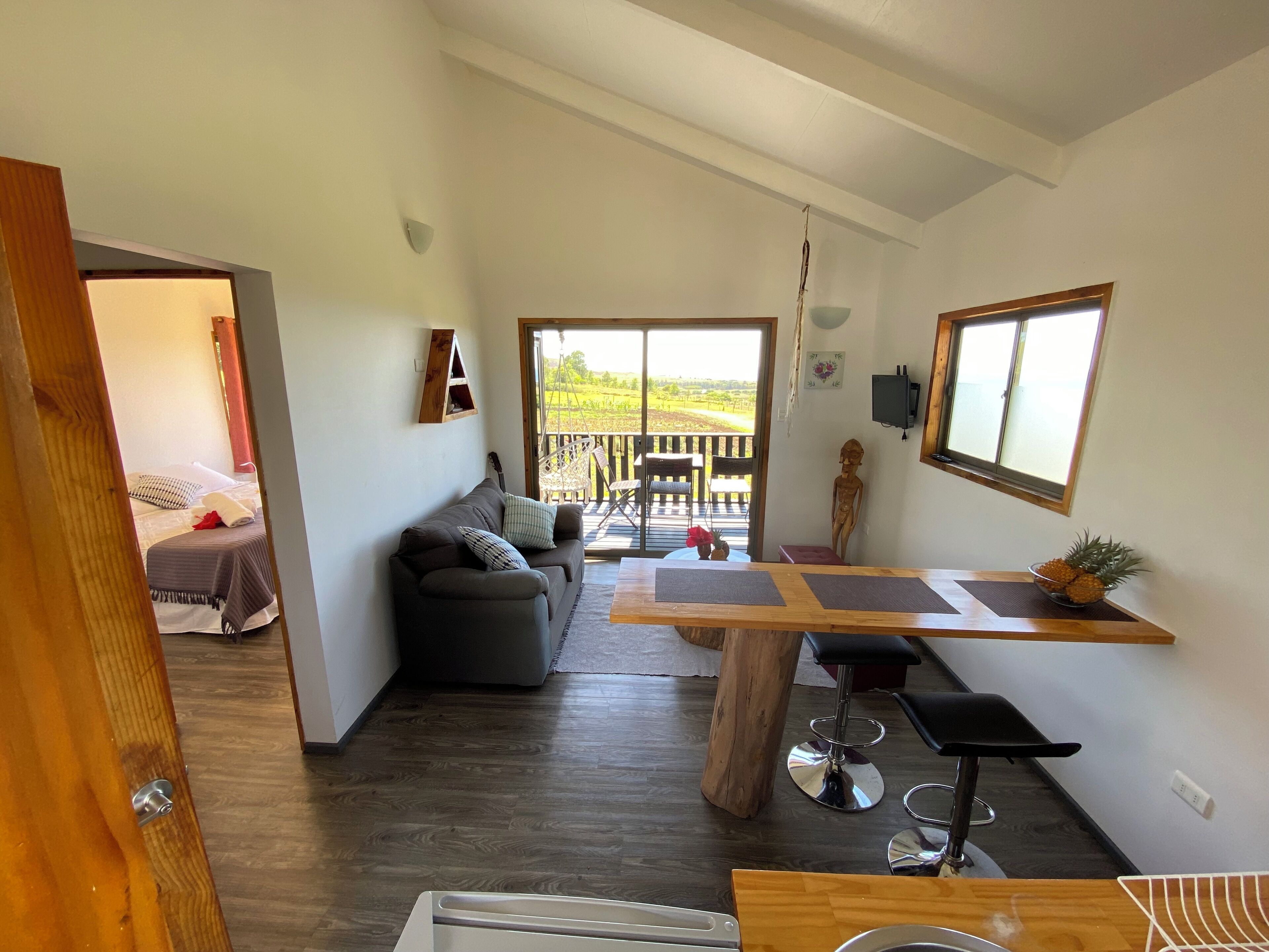 KAHUREA | Área de sala de estar | Televisión de pantalla plana y piso con calefacción 