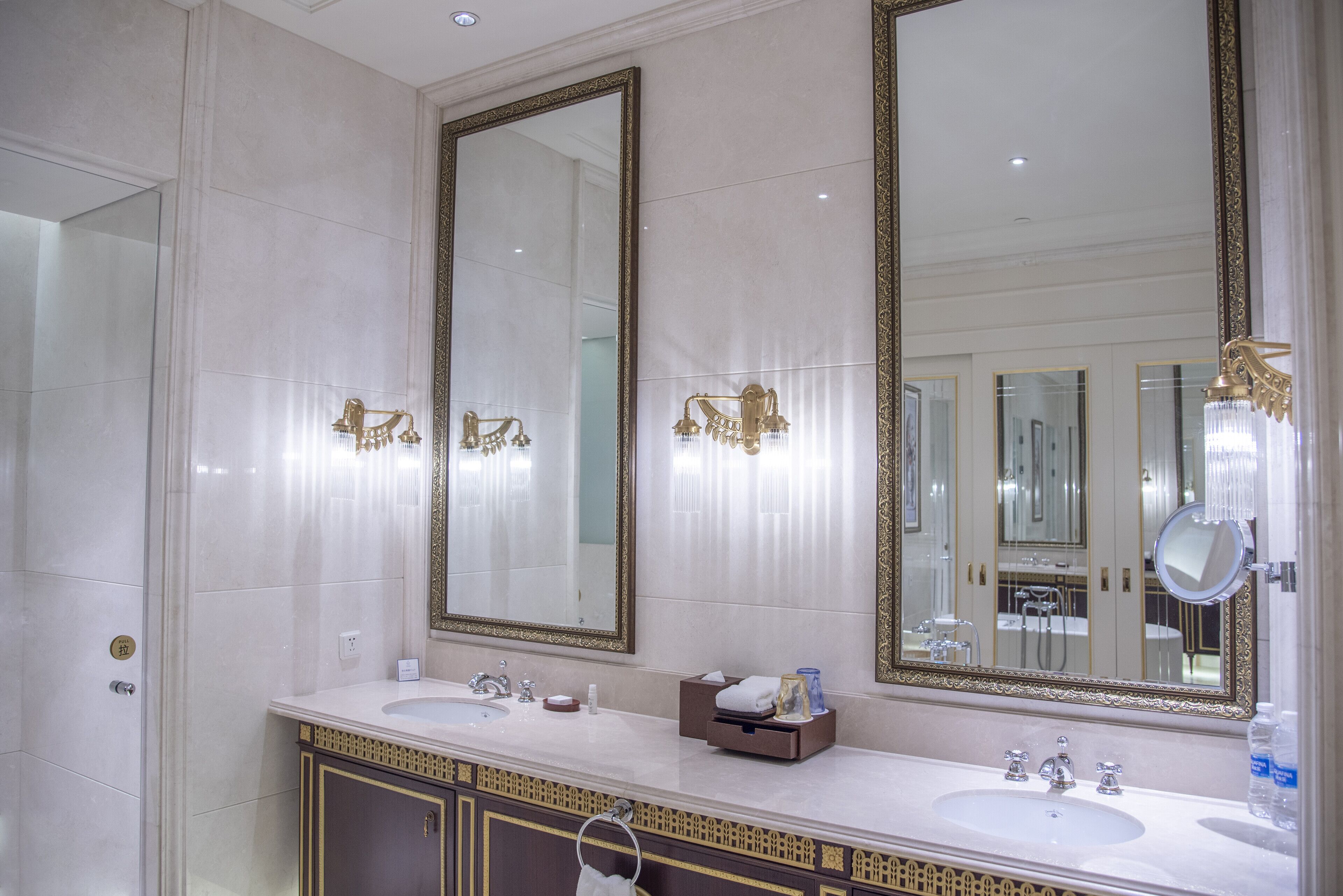 suite, 1 bedroom, city view | bathroom | shower, free toiletries, hair dryer, bathrobes