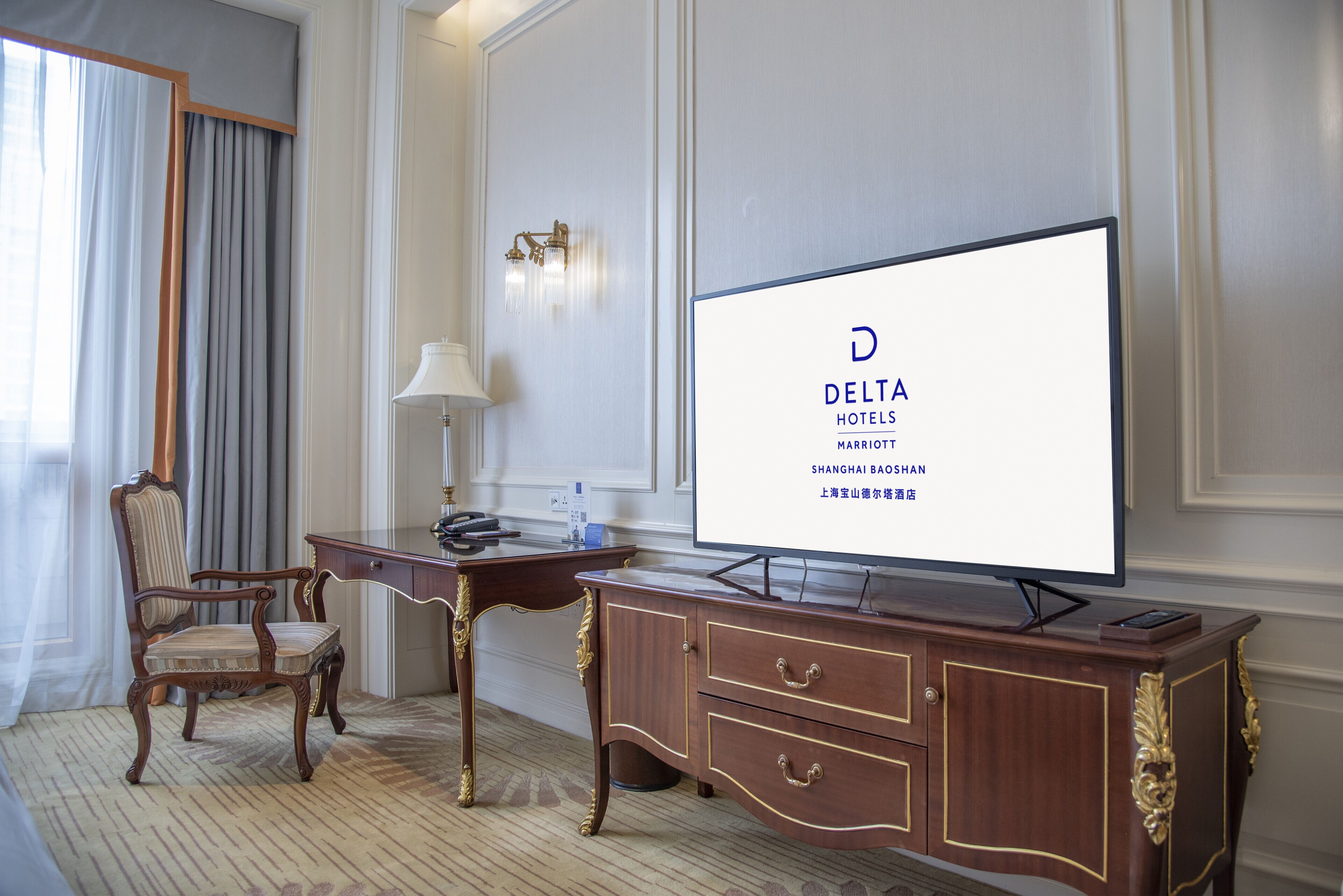 1 bedroom, minibar, in-room safe, desk