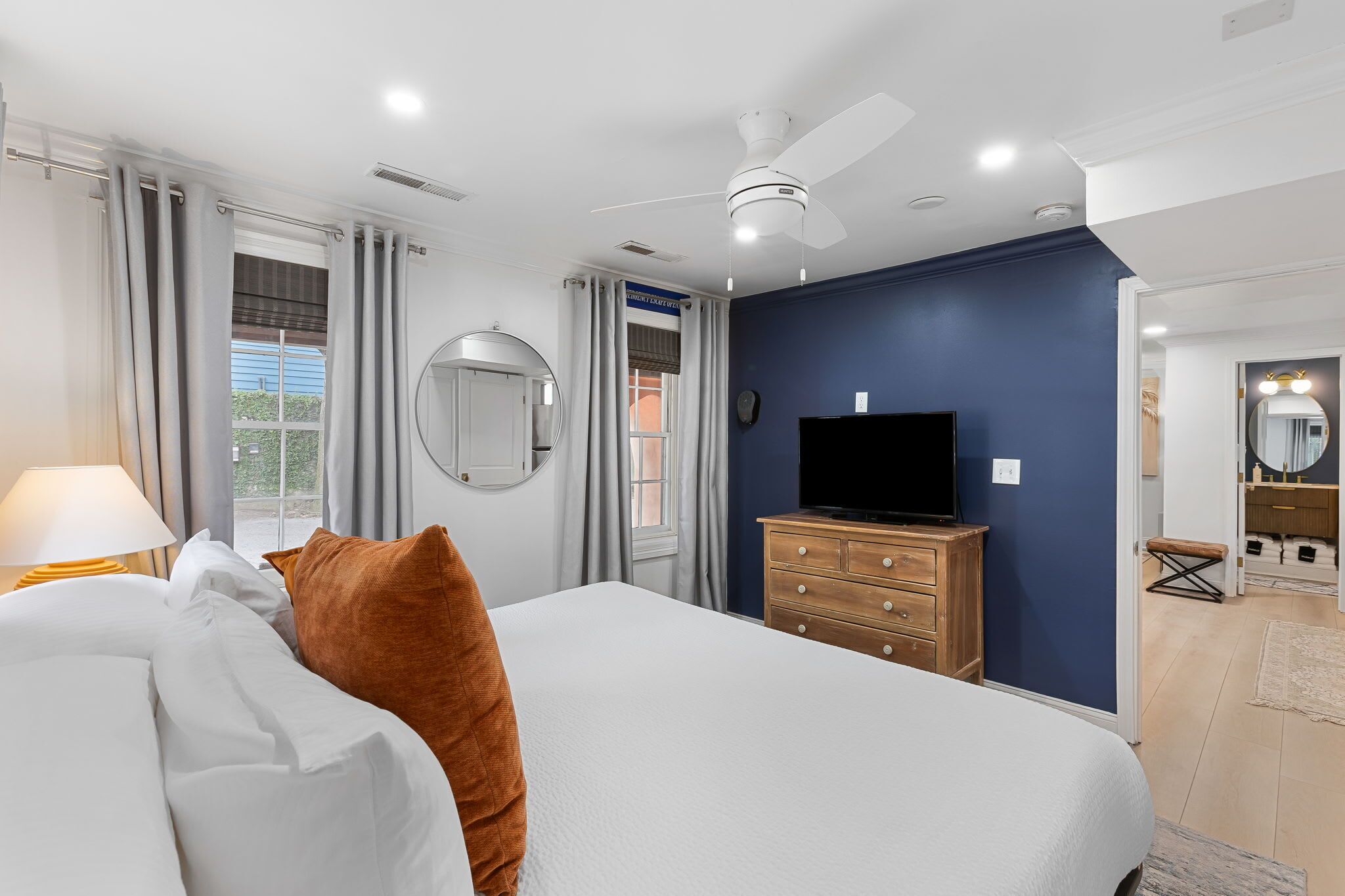 1 bedroom, iron/ironing board, travel crib, WiFi