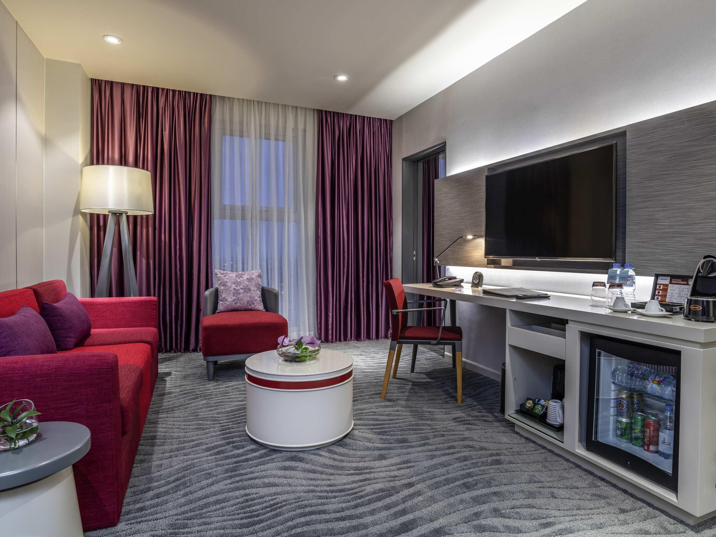 Suite Deluxe, 1 très grand lit, accès au salon club