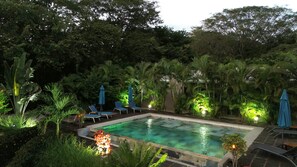 Outdoor pool, an infinity pool