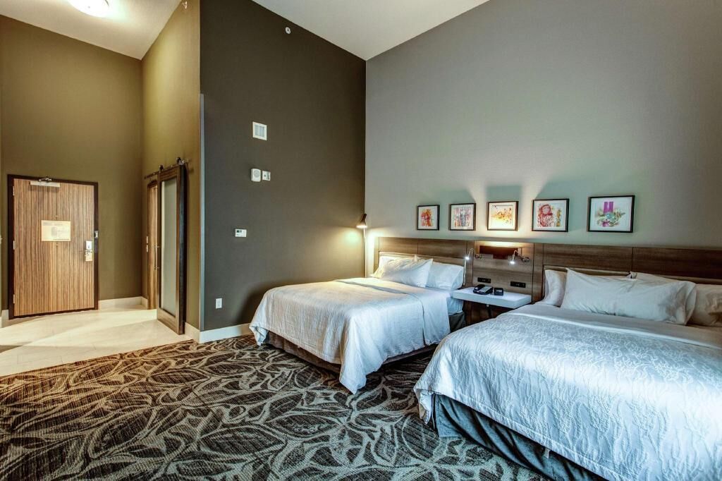 Blackout drapes, cribs/infant beds, free WiFi, bed sheets